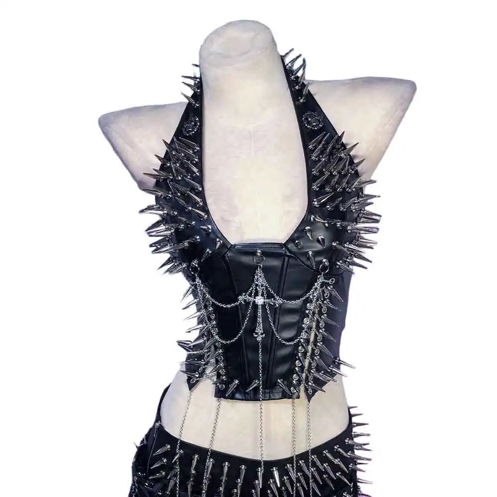 Goth Top Y2K Clothes Women's Tanks Emo Clothing Gothic Boho Tops with Spikes Punk Rock Teens Festival Spiked Bra Grunge T Shirt