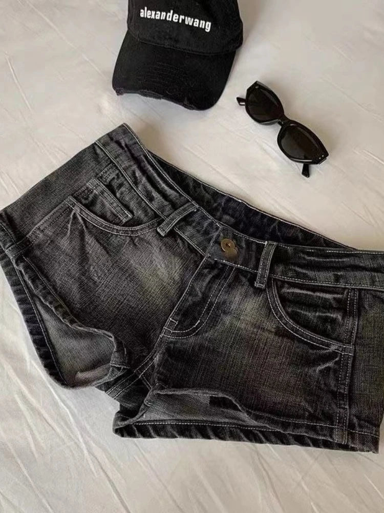 HOUZHOU Vintage Black Denim Shorts Women Sexy Gyaru Low Waist Shorts Female Y2k Punk Retro Summer Streetwear Short Jeans Slim Up