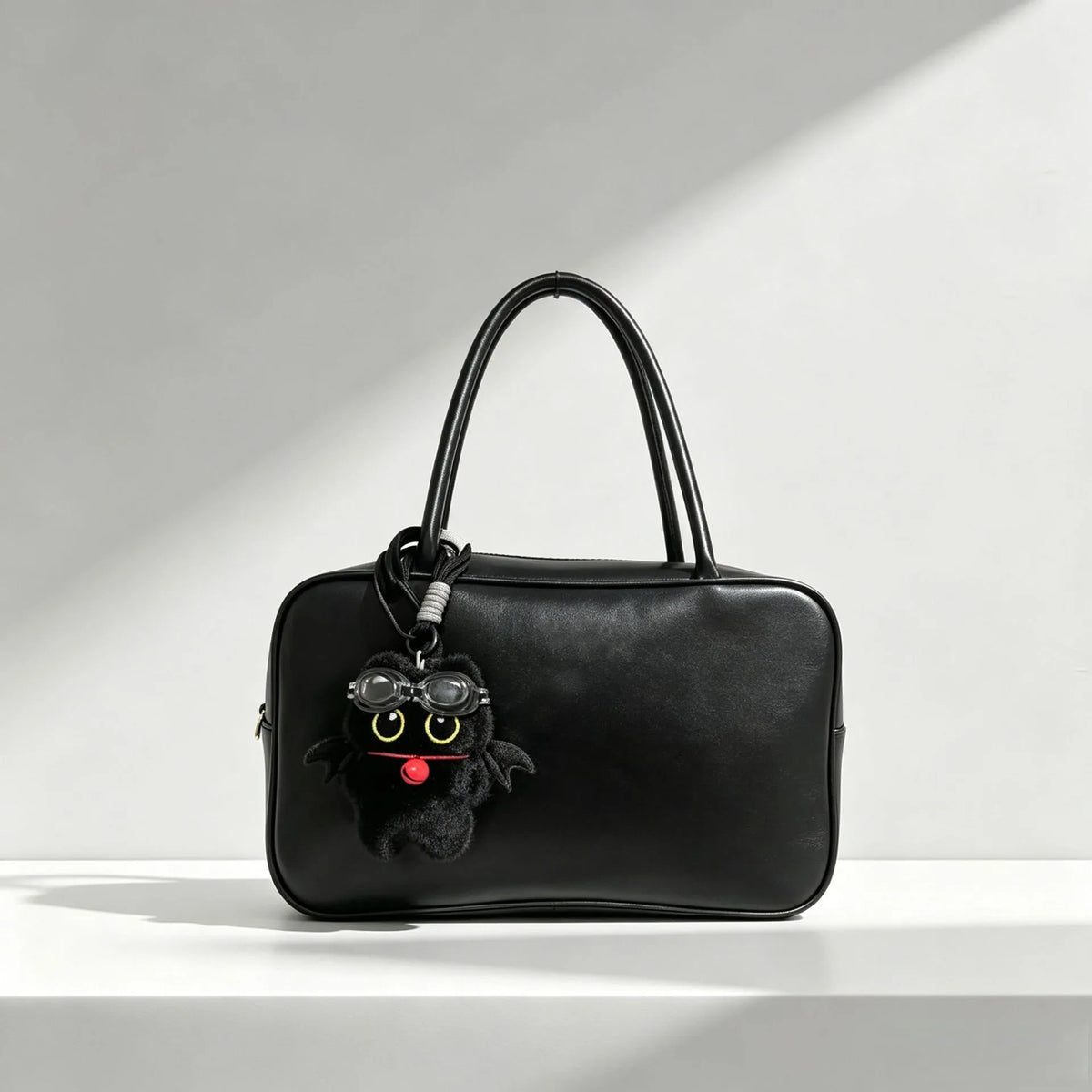 Punk Style Black Cat Keychain Cute Big Eye Cat Bag Charm Gift Keyboard Keychain Stress Relief Toy Decompression Toys Gift
